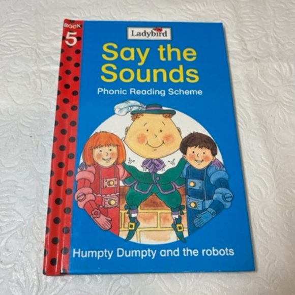 ‘Say The Sounds’ Phonics Books Ladybird (Part Set: Books 1,4,5,6,7,8) - Picture 4 of 9